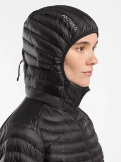 Arcteryx Cerium lightweight hoody women