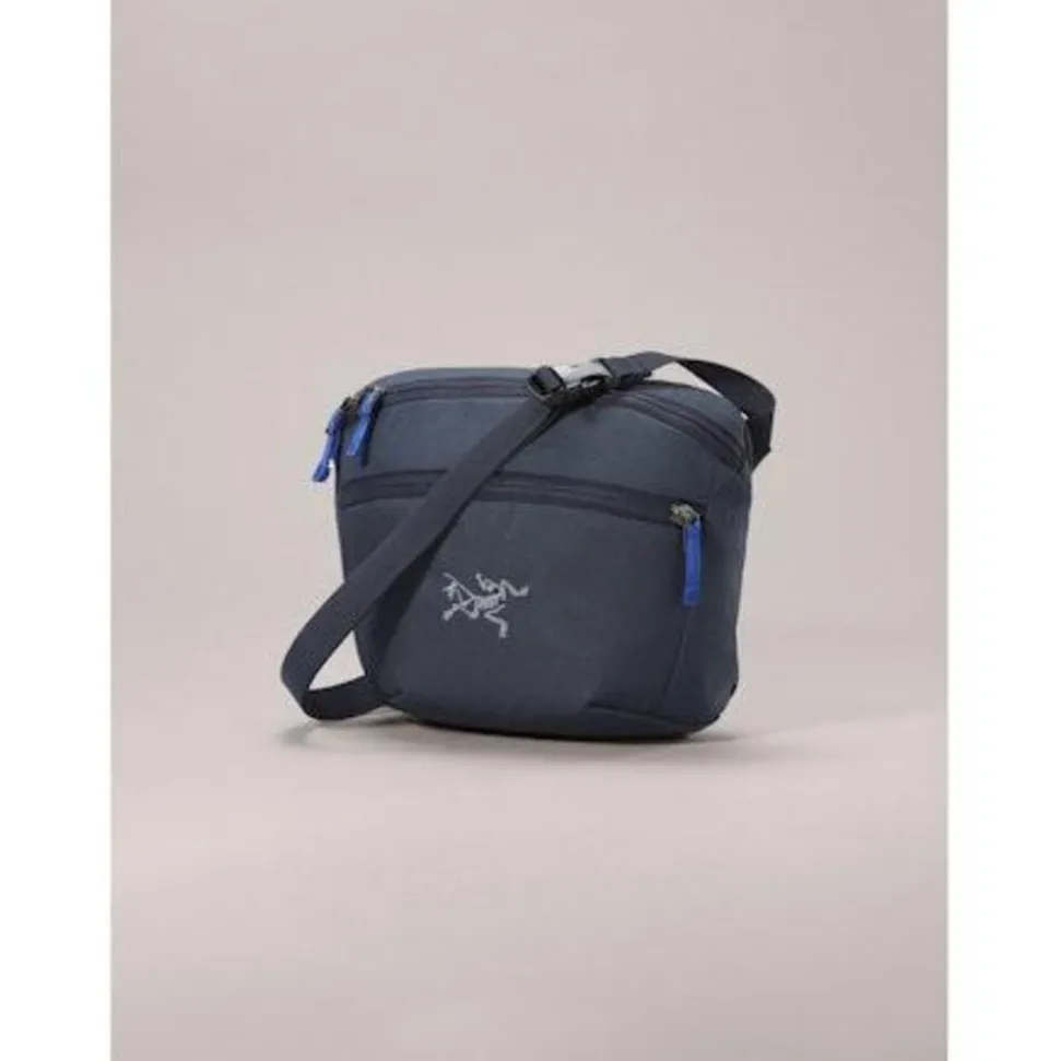 Arcteryx Mantis 2 waist