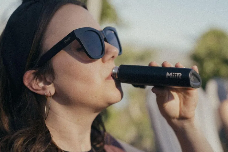 miir Aero Flask 8oz black